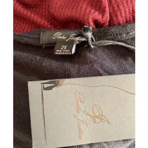 NWT Poetic Justice 3/4 sleeve blouse with Gold Zipper at declate plus size 2x - Picture 5 of 6